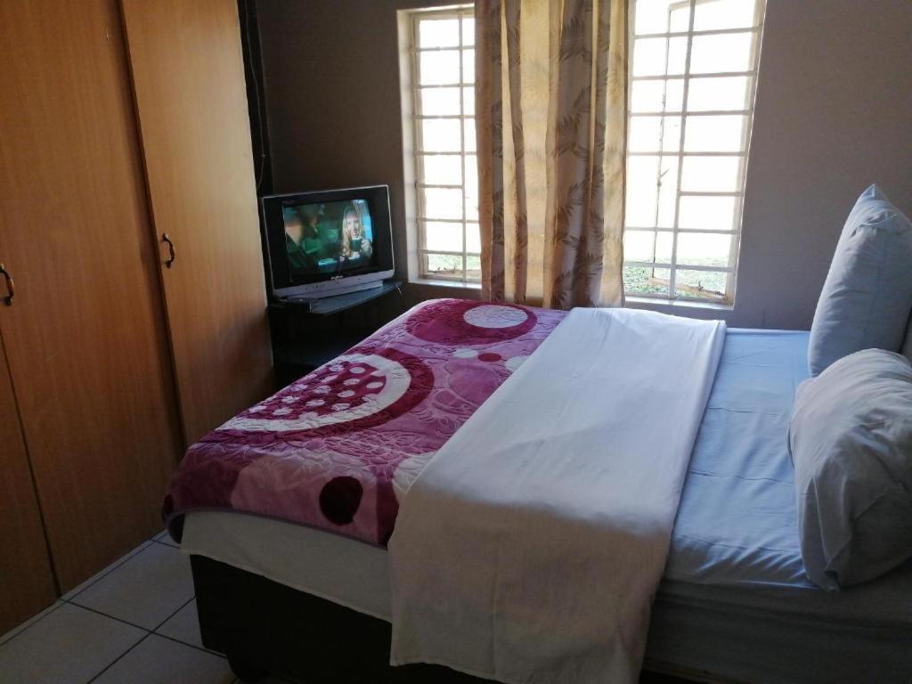 Kaste Guesthouse Tzaneen Exteriör bild